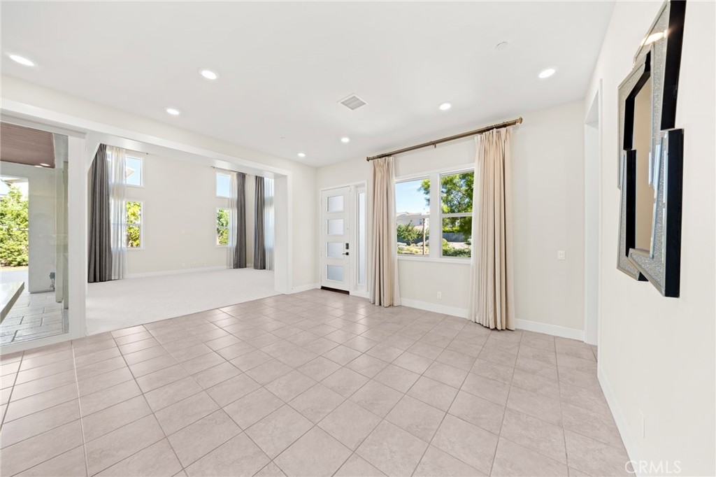 101 Pastel Property Photo 5