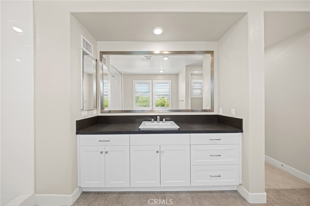 101 Pastel Property Photo 12