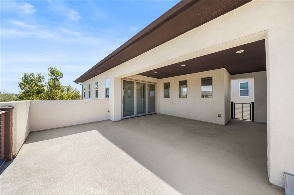 101 Pastel Property Photo 23