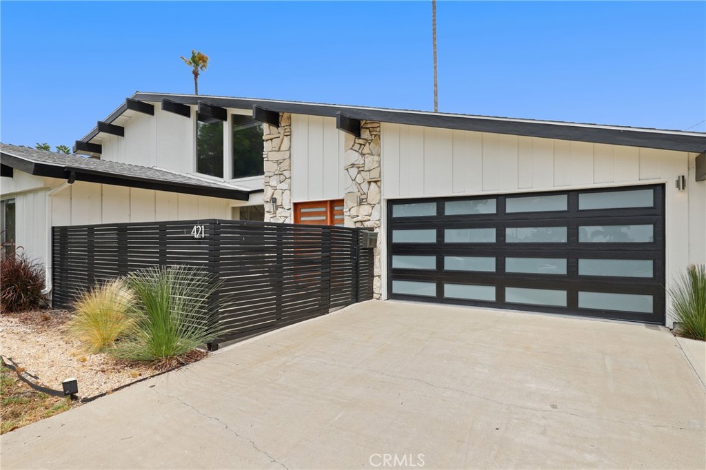 421 Larry Lane Property Photo 1