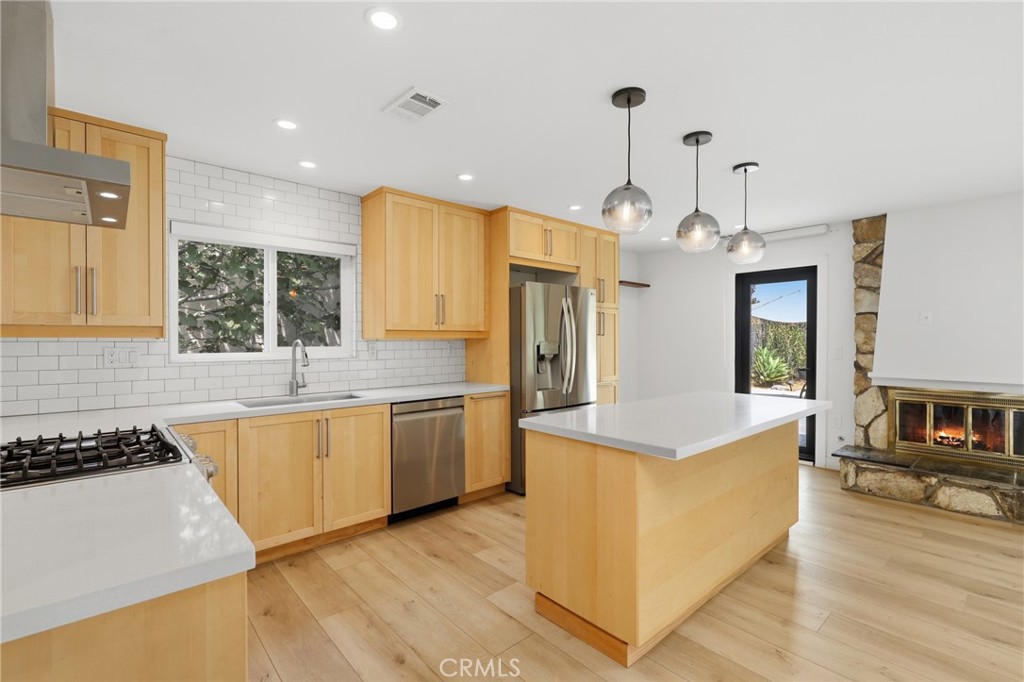 421 Larry Lane Property Photo 14