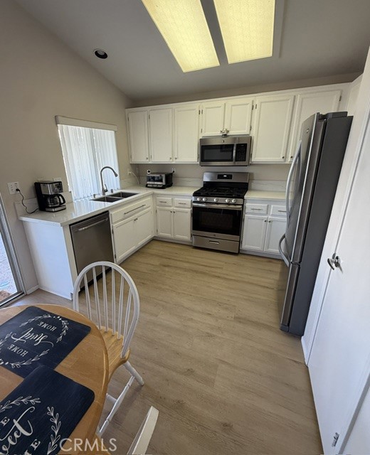 23980 Via Astuto Property Photo 5