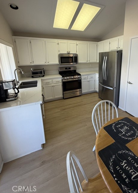 23980 Via Astuto Property Photo 6