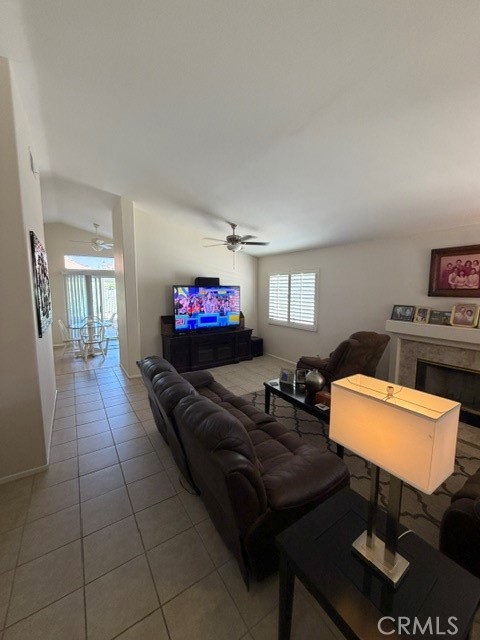 23980 Via Astuto Property Photo 9