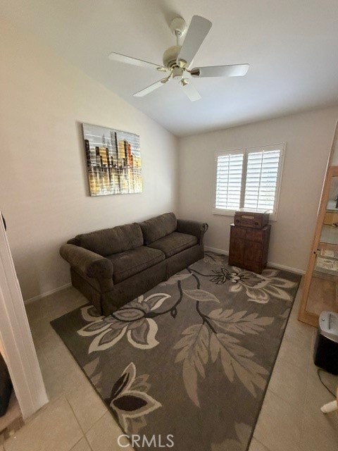 23980 Via Astuto Property Photo 14