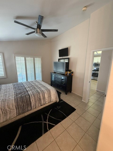 23980 Via Astuto Property Photo 16