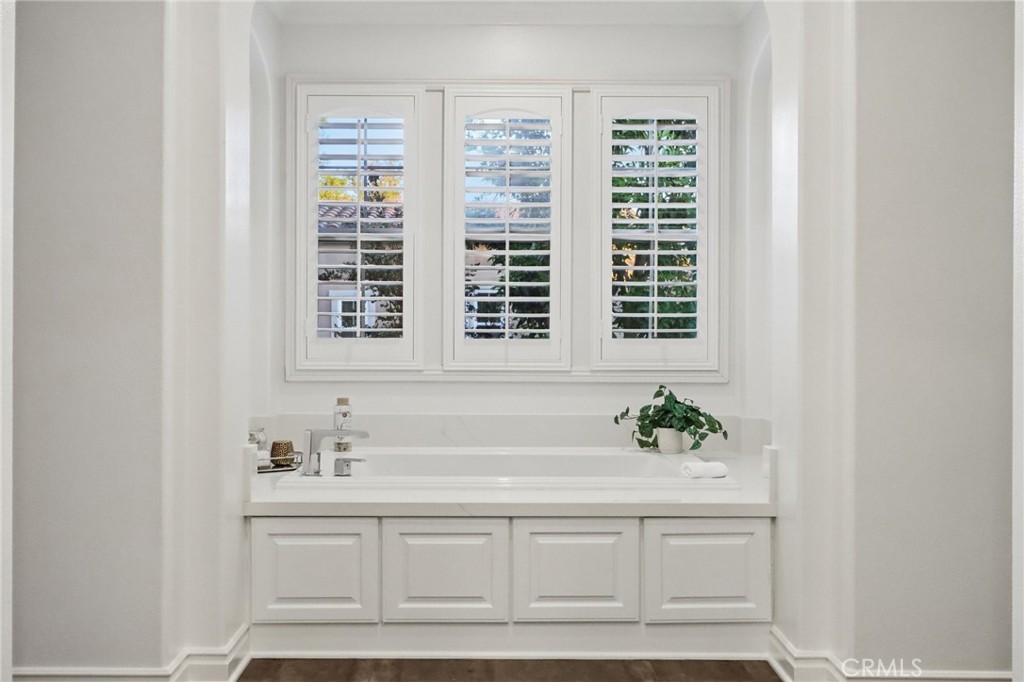 66 Eclipse Property Photo 52