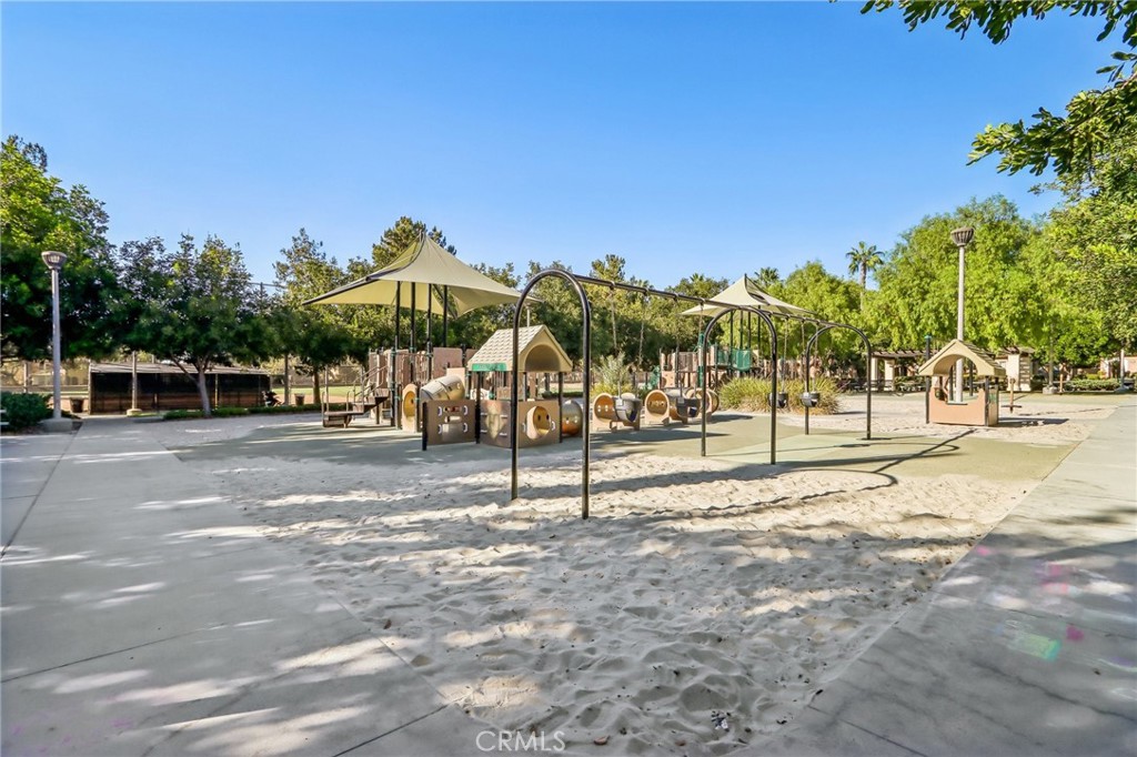 66 Eclipse Property Photo 68