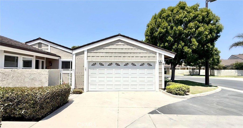 12 Primrose Property Photo 1