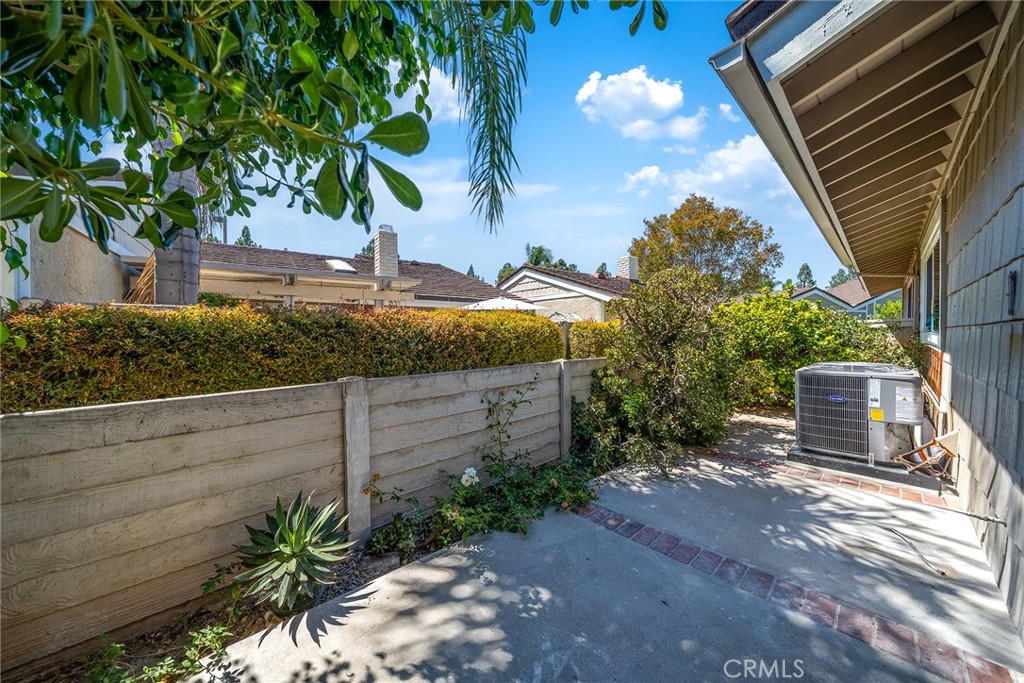 12 Primrose Property Photo 51