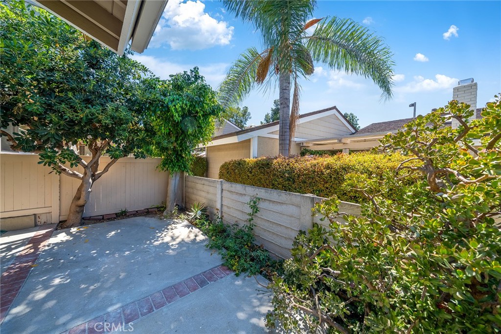 12 Primrose Property Photo 54