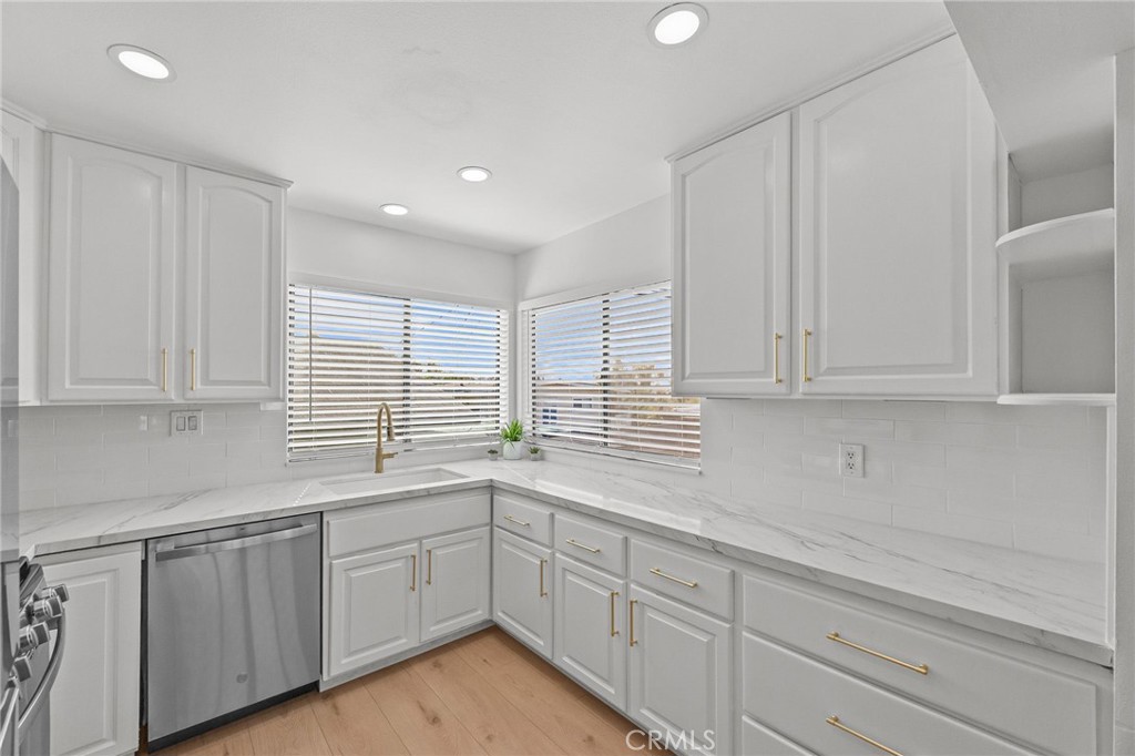 126 High Property Photo 3