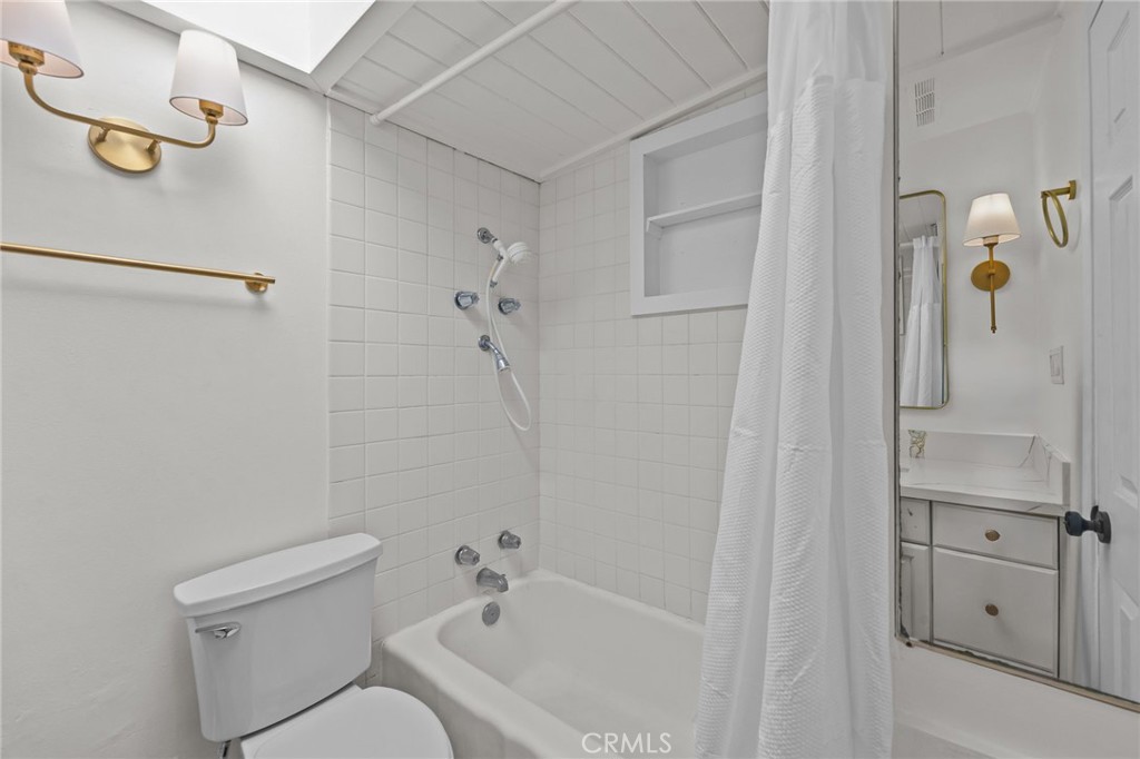 126 High Property Photo 12