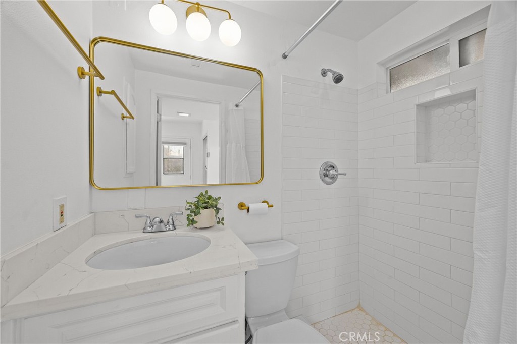 126 High Property Photo 17