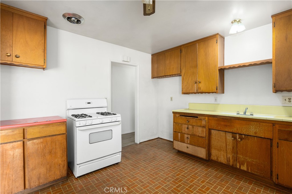8805 Stardust Lane Property Photo 18