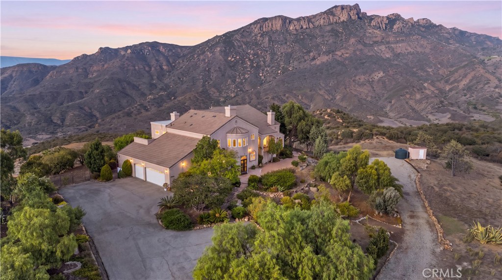 10827 Pacific View Road Property Photo 4
