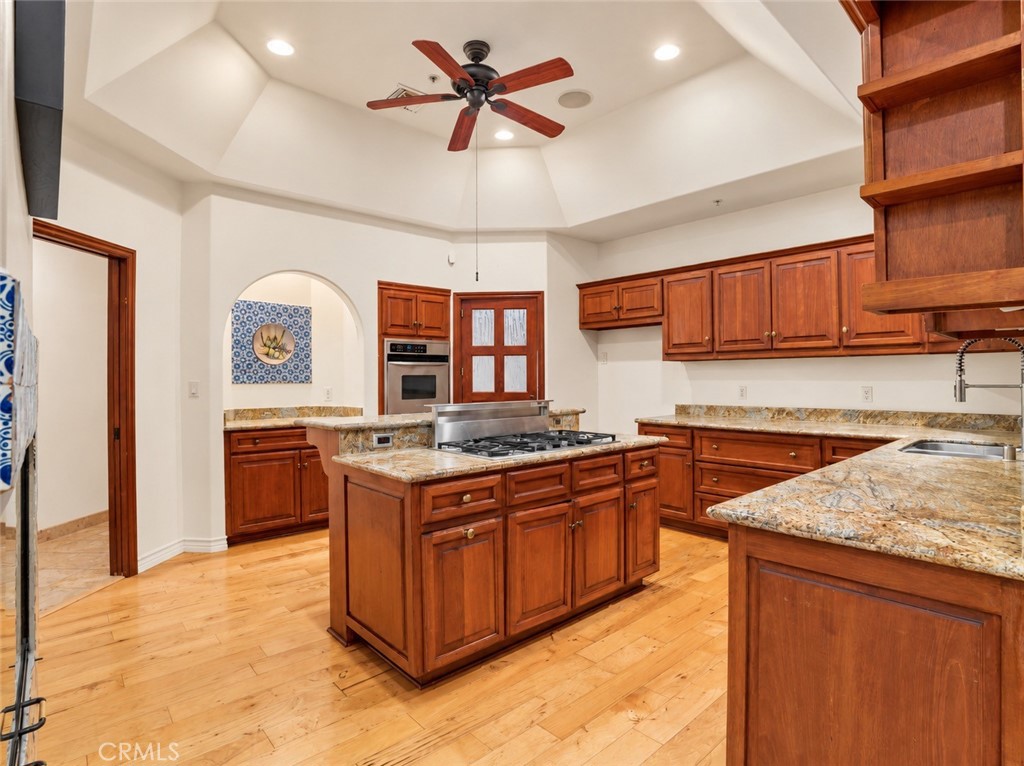 10827 Pacific View Road Property Photo 18