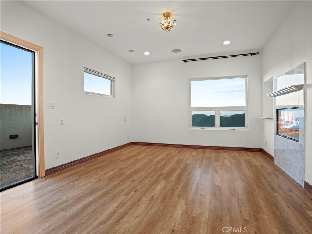 10827 Pacific View Road Property Photo 21