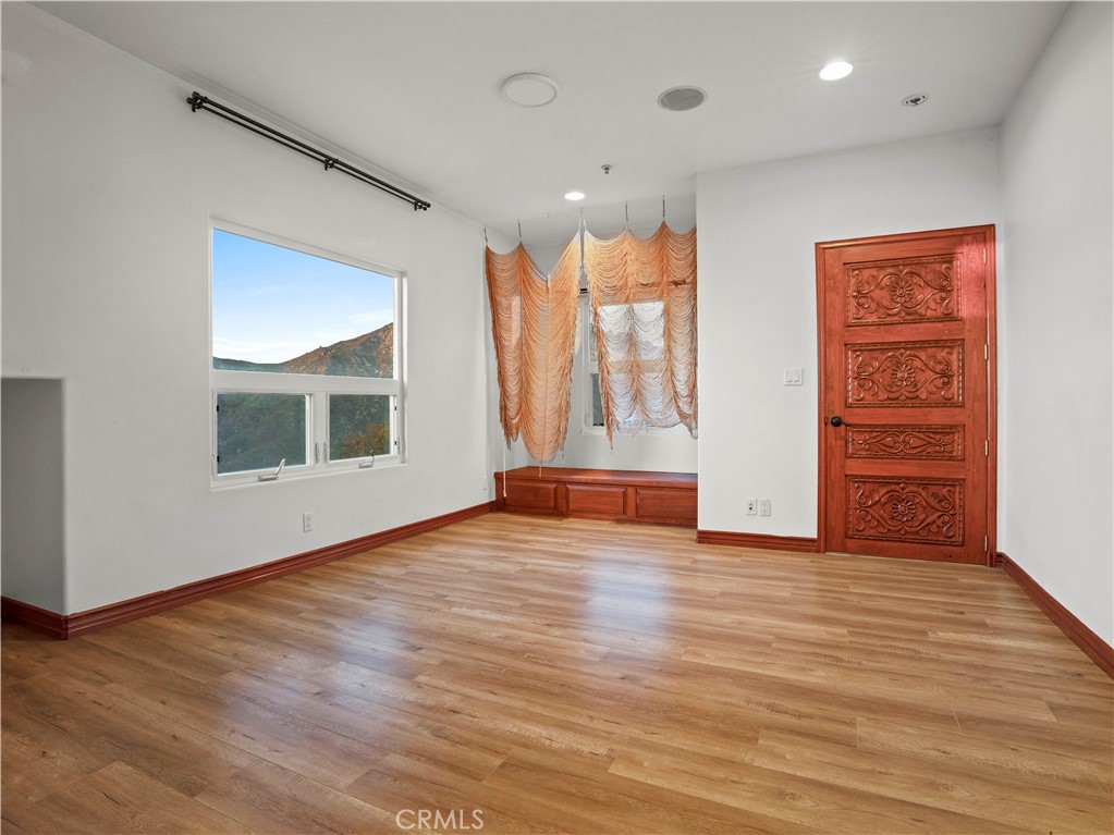 10827 Pacific View Road Property Photo 26