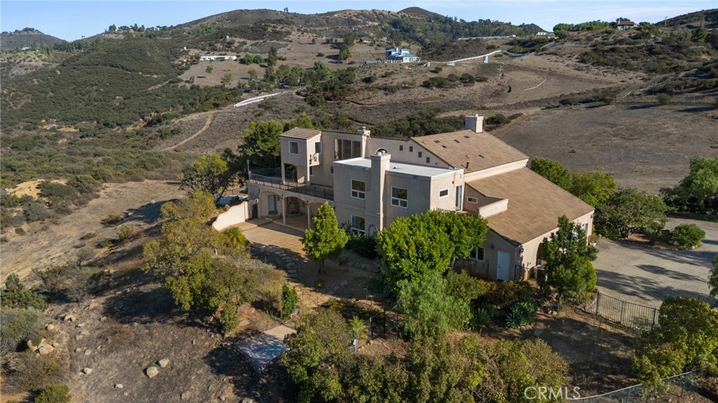 10827 Pacific View Road Property Photo 32