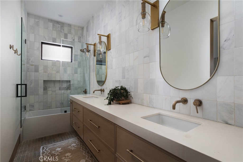 2420 23rd Street Property Photo 33