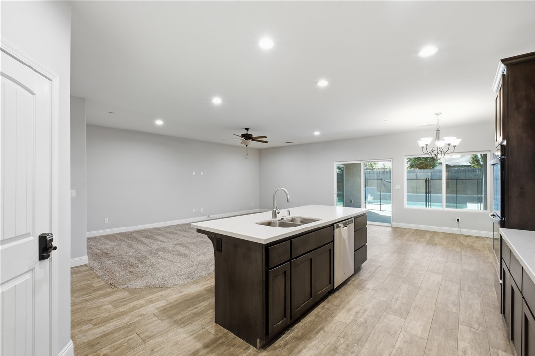 9021 Drovers Run Property Photo 10