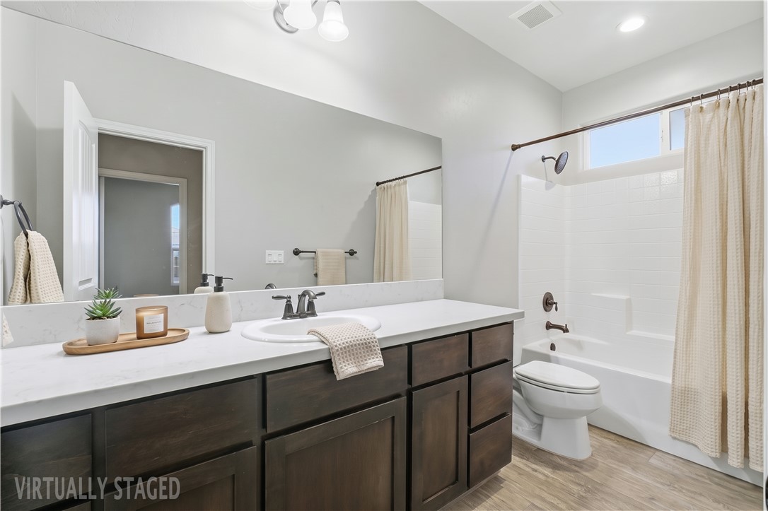 9021 Drovers Run Property Photo 14
