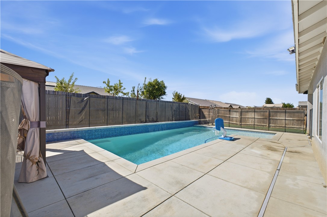 9021 Drovers Run Property Photo 31