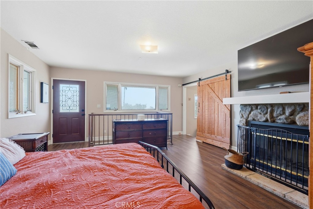 1225 Grand View Property Photo 22