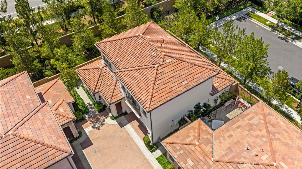 68 Tollson Property Photo 1