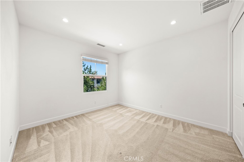 68 Tollson Property Photo 31