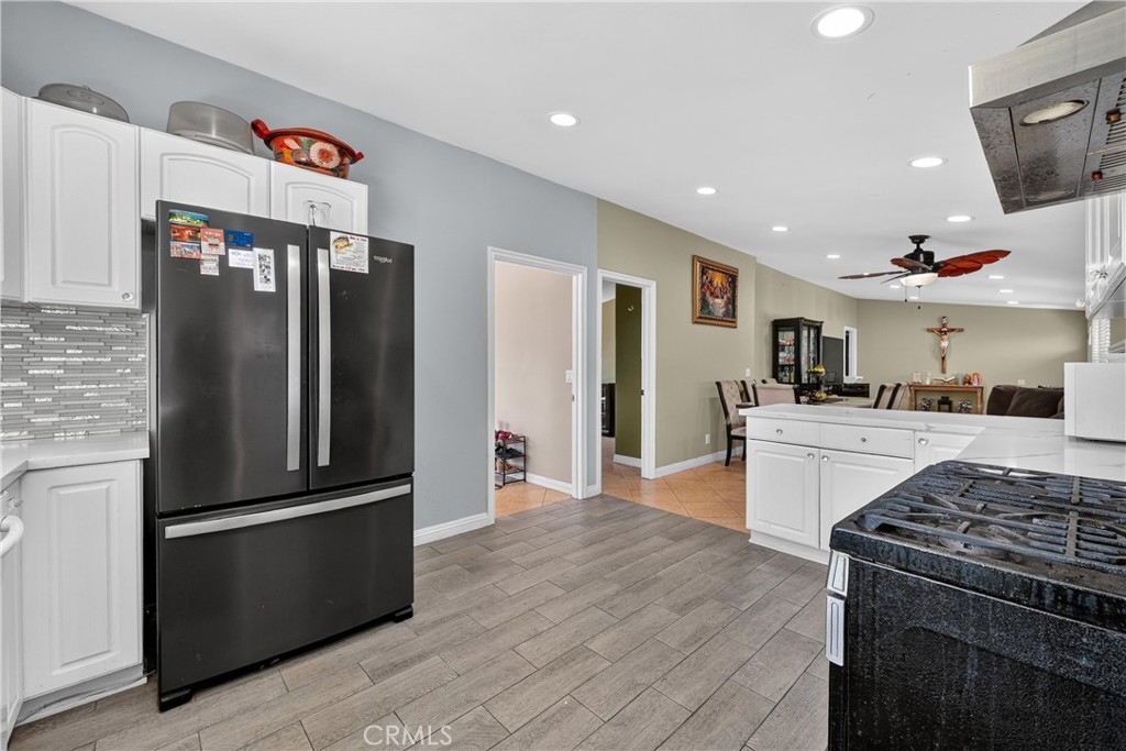 7832 Ruthann Property Photo 5