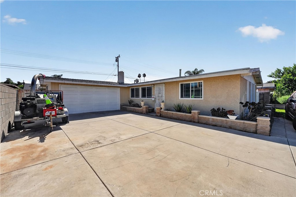 7832 Ruthann Property Photo 27