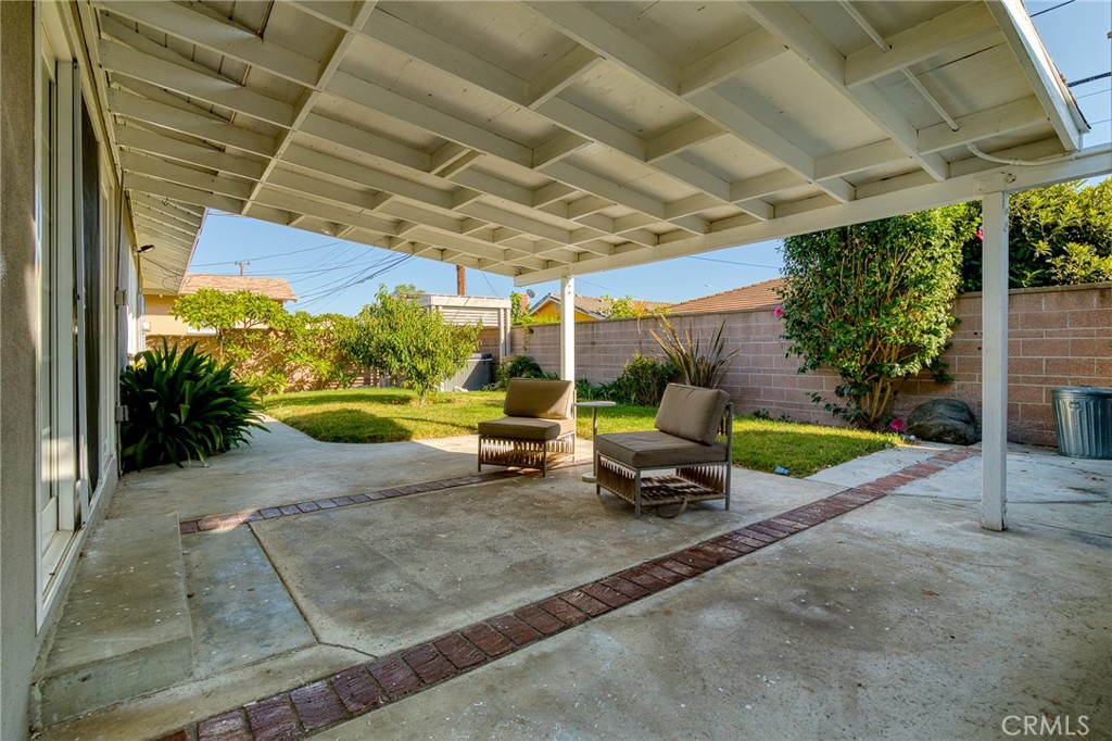 2448 W Grivey Property Photo 34