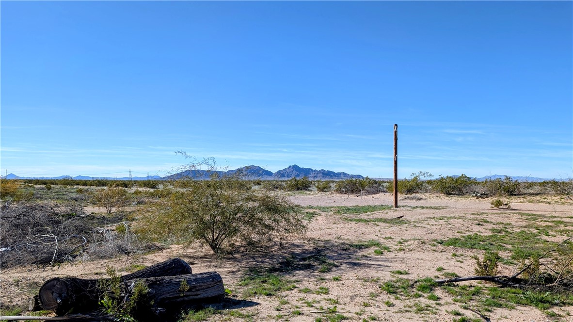 18241 Blythe Way Property Photo 2