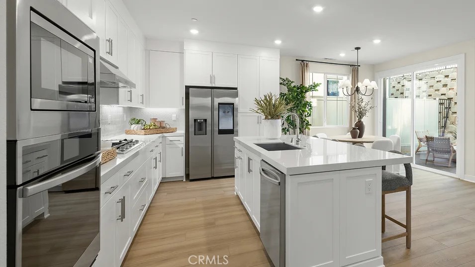 2014 Pyrenes Place Property Photo 3