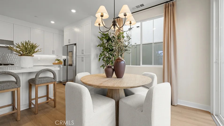 2014 Pyrenes Place Property Photo 5