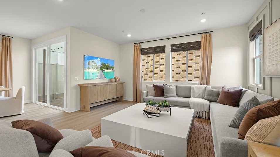 2014 Pyrenes Place Property Photo 8