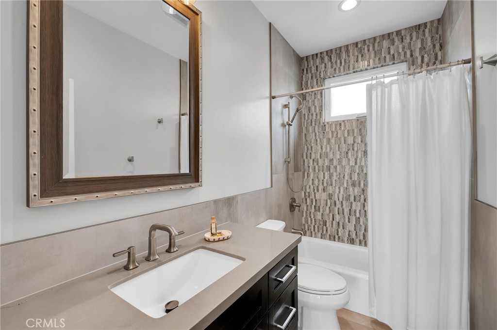 1776 Cable Street Property Photo 31