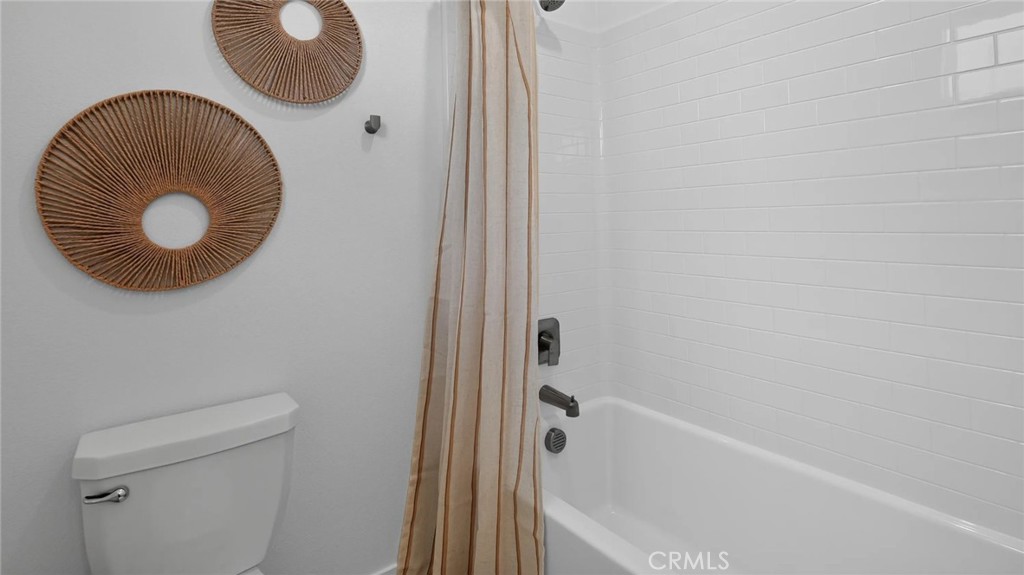 324 Bracken Property Photo 17