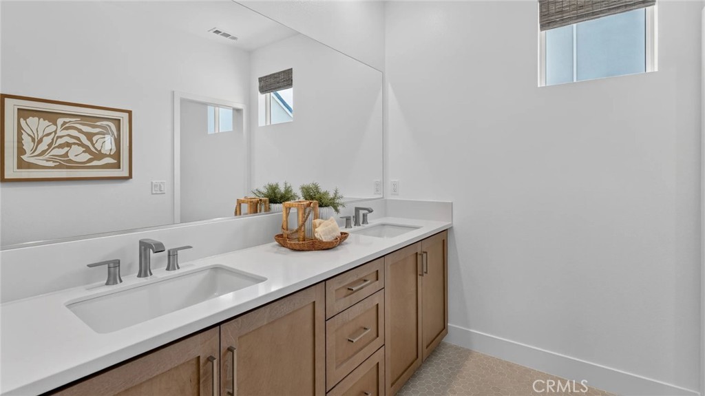 324 Bracken Property Photo 20