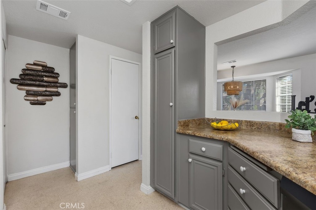 24350 Eastview Property Photo 26