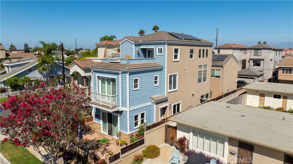 1020 California Property Photo 1