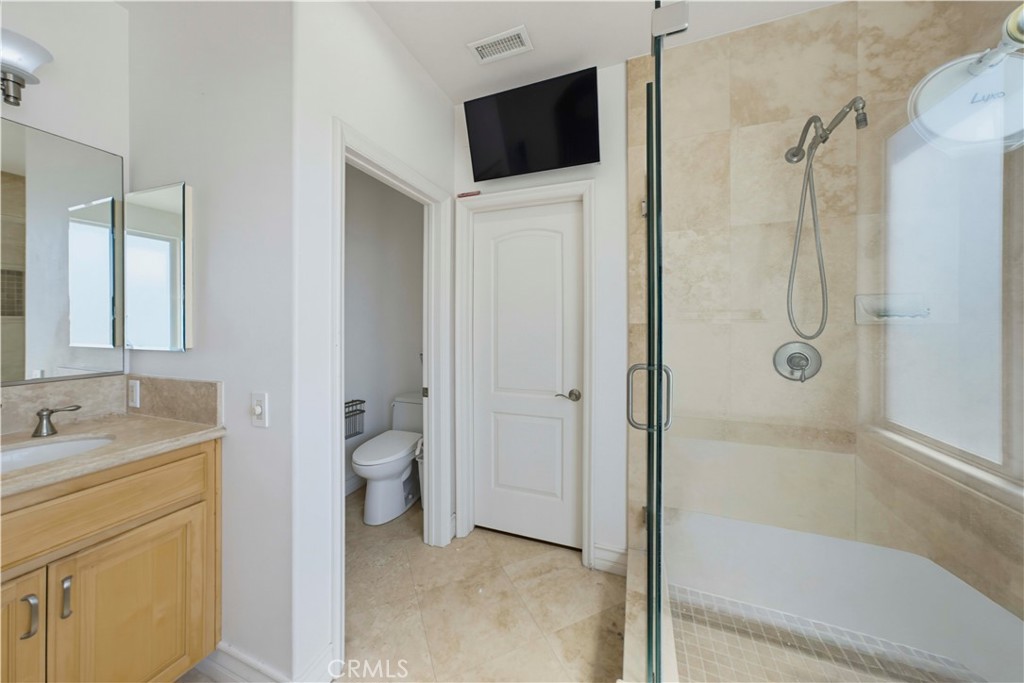 1020 California Property Photo 4