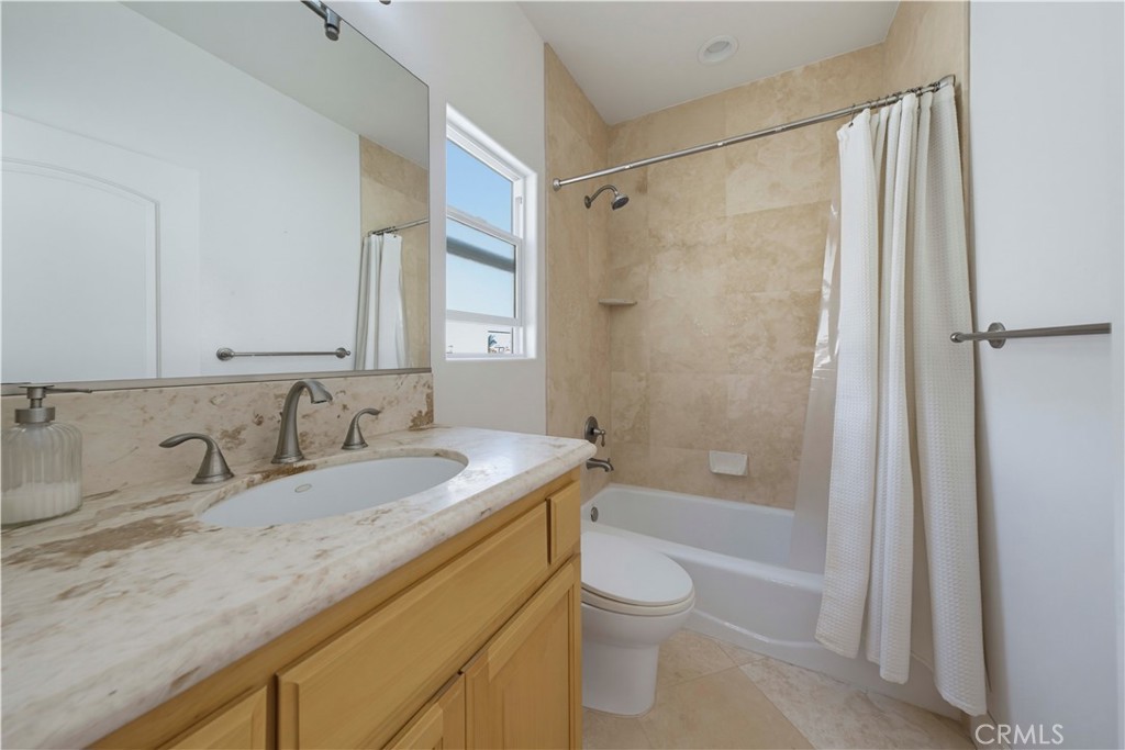1020 California Property Photo 26