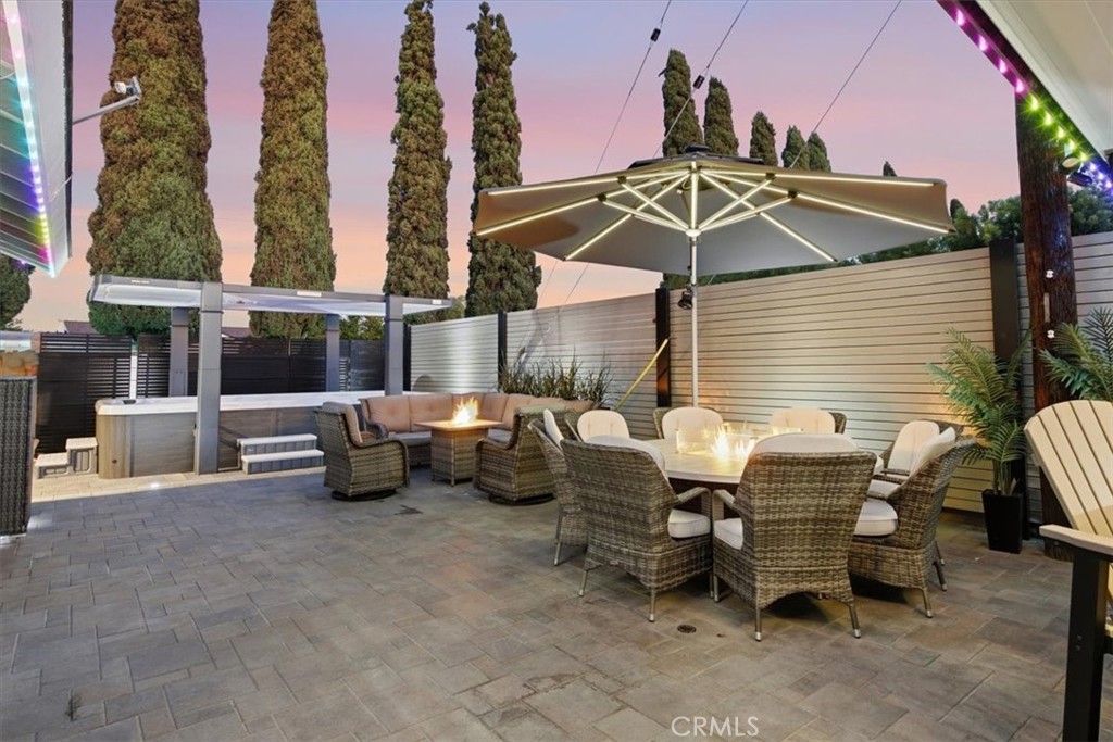 310 W Westway Property Photo 1