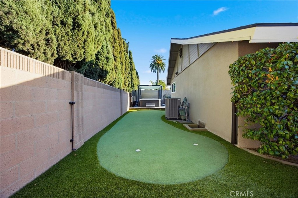 310 W Westway Property Photo 25
