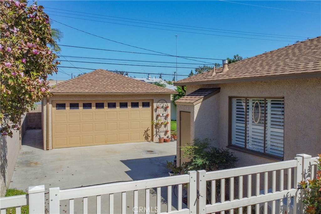 8469 Calendula Drive Property Photo 24