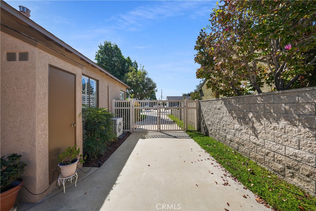 8469 Calendula Drive Property Photo 33