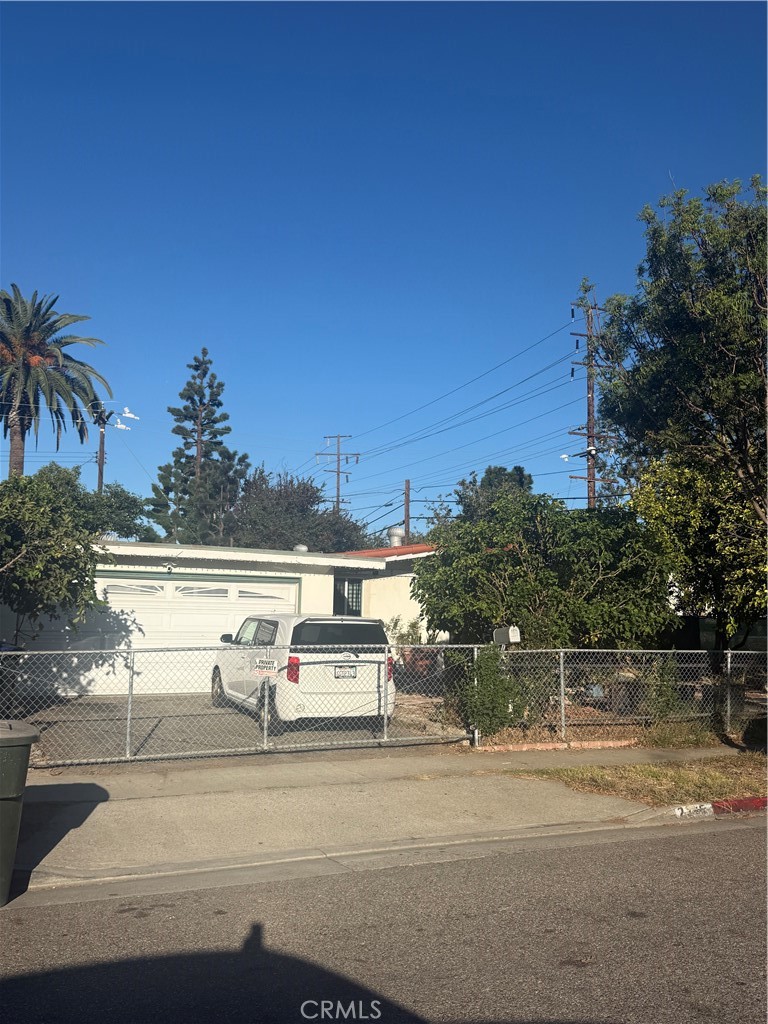 2245 Anaheim Property Photo 1